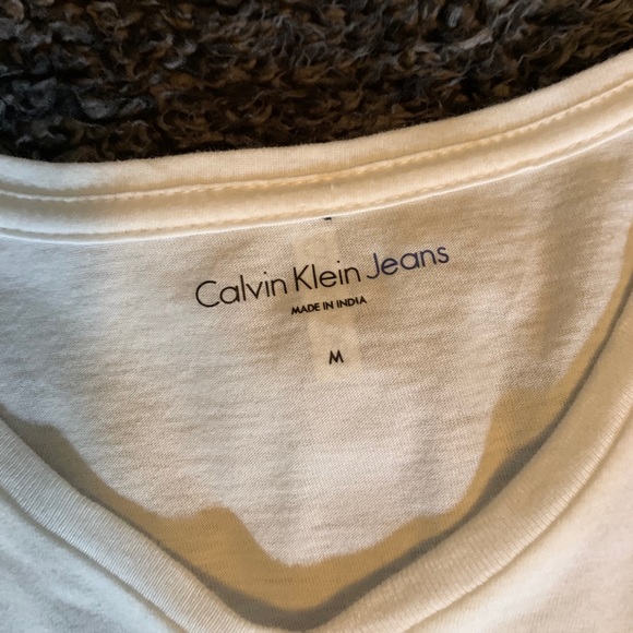 Mens Calvin Klein V-neck T-shirt - Picture 5 of 5